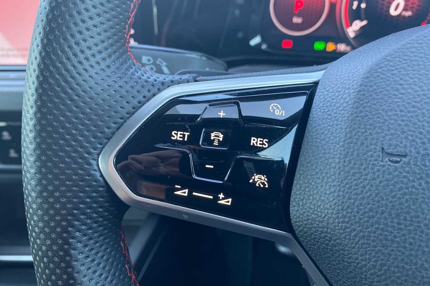 Volkswagen Golf 8 GTI Clubsport 45 2.0 TSI 300PS 7-speed DSG**Rear Camera**